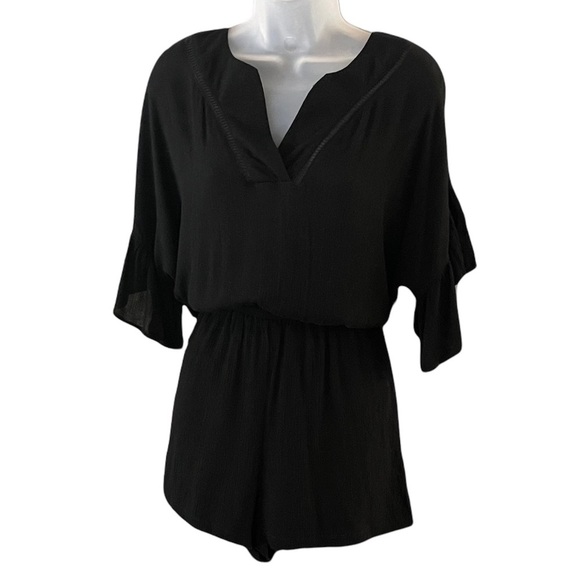 Almost Famous Pants - Almost famous sz medium black v-neck romper bells sleeves lined shorts